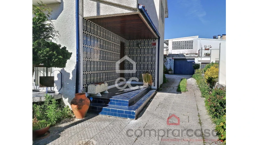 Moradia T3 para Venda em Custoias Foto 2