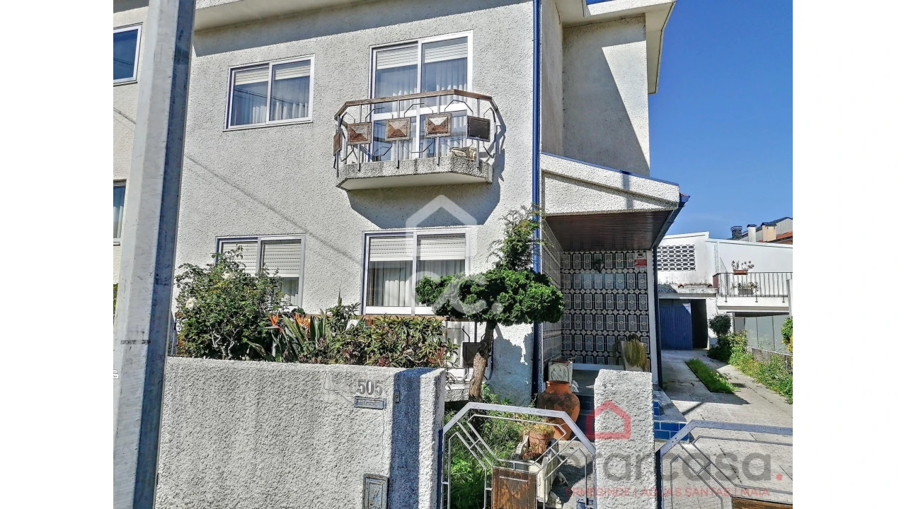 Moradia T3 para Venda em Custoias Foto 36