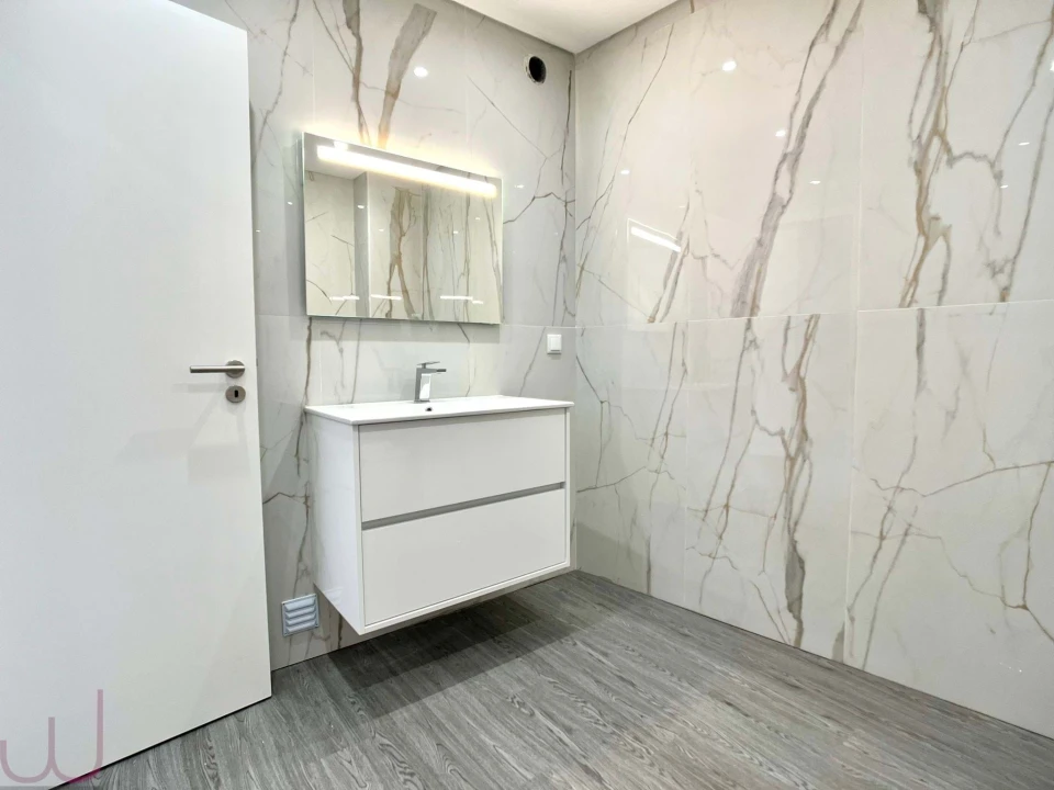 Apartamento T1 para Venda em Olhão Foto 14