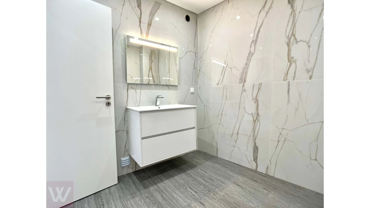 Apartamento T2 para Venda em Olhão Foto 16