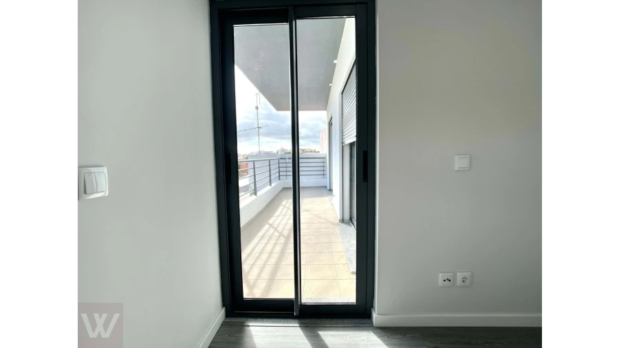 Apartamento T2 para Venda em Olhão Foto 13