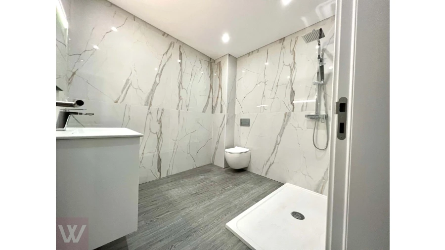 Apartamento T2 para Venda em Olhão Foto 17