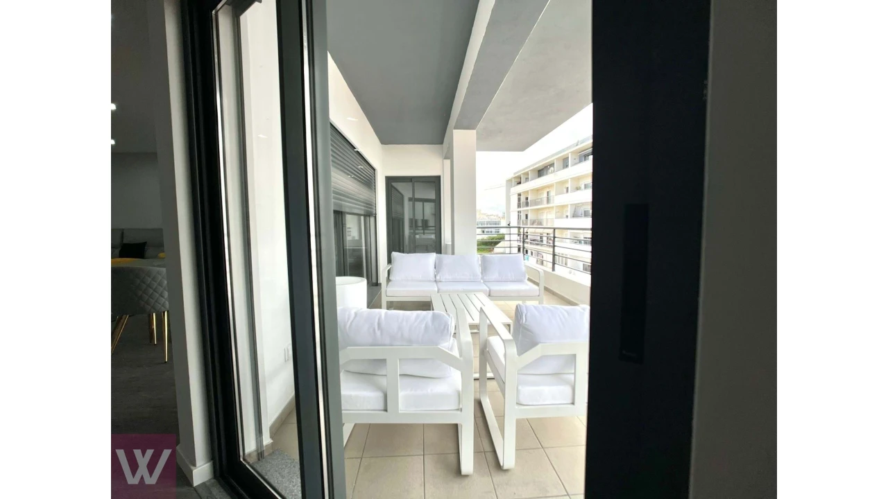 Apartamento T2 para Venda em Olhão Foto 11