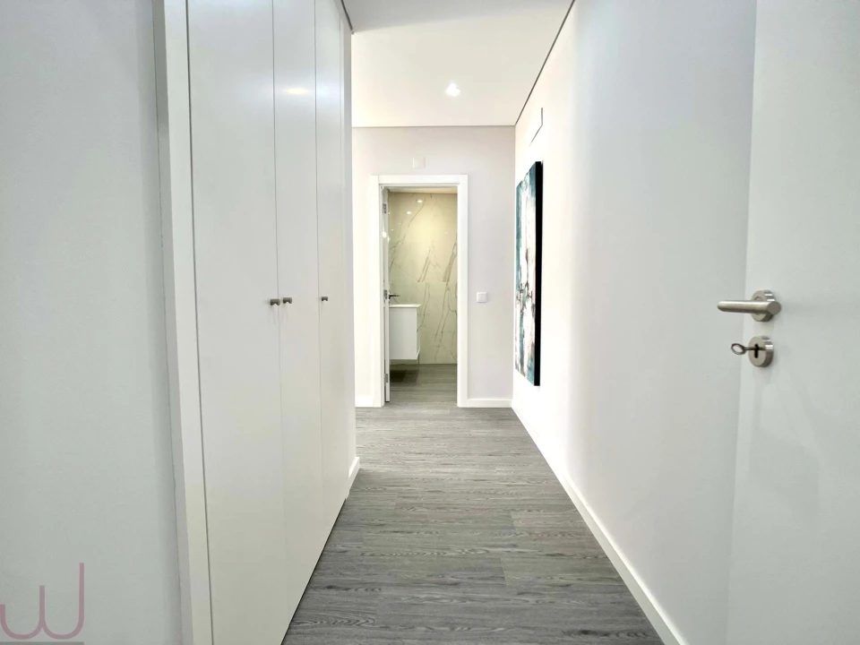 Apartamento T2 para Venda em Olhão Foto 6