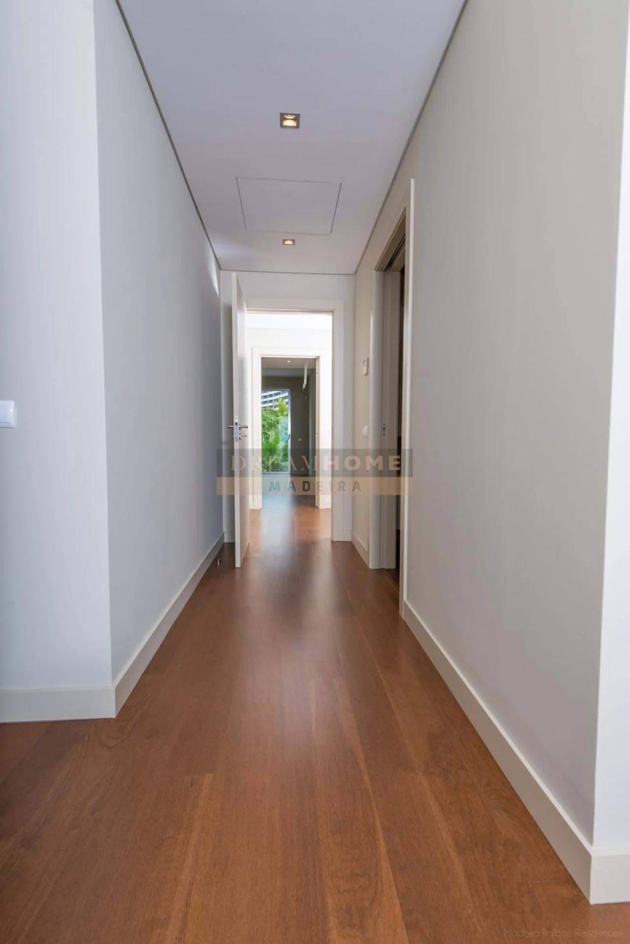 Apartamento T2 para Venda em São Martinho Foto 6