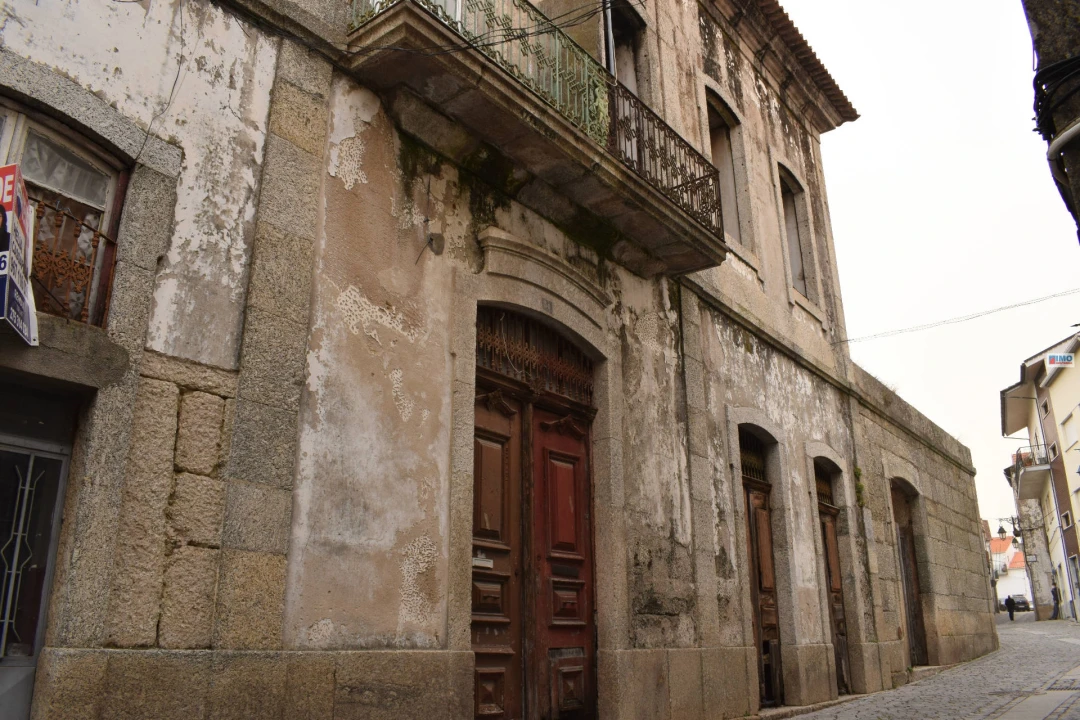 Moradia T0 para Venda em Teixoso e Sarzedo Foto 1