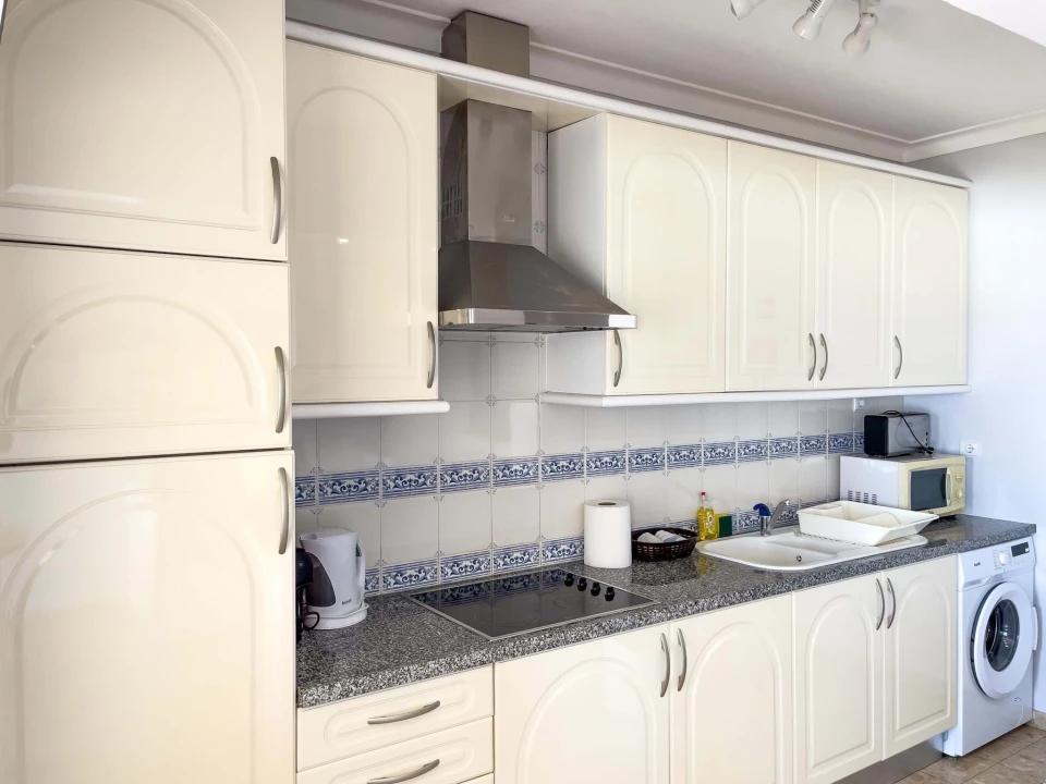 Apartamento T1 para Venda em Portimão Foto 6