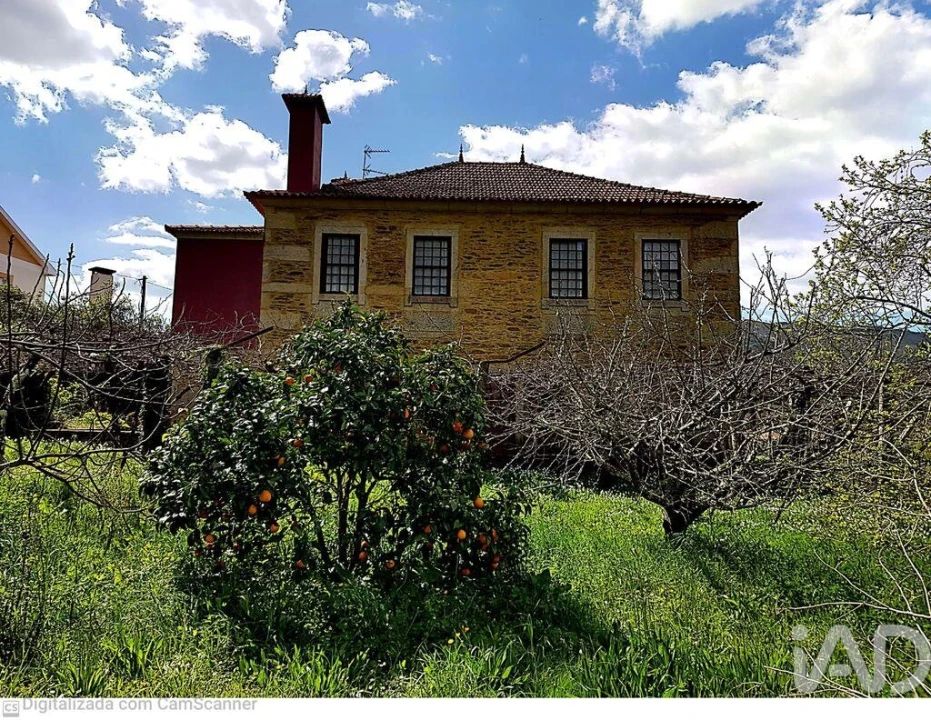 Moradia T5 para Venda em Venade e Azevedo Foto 4