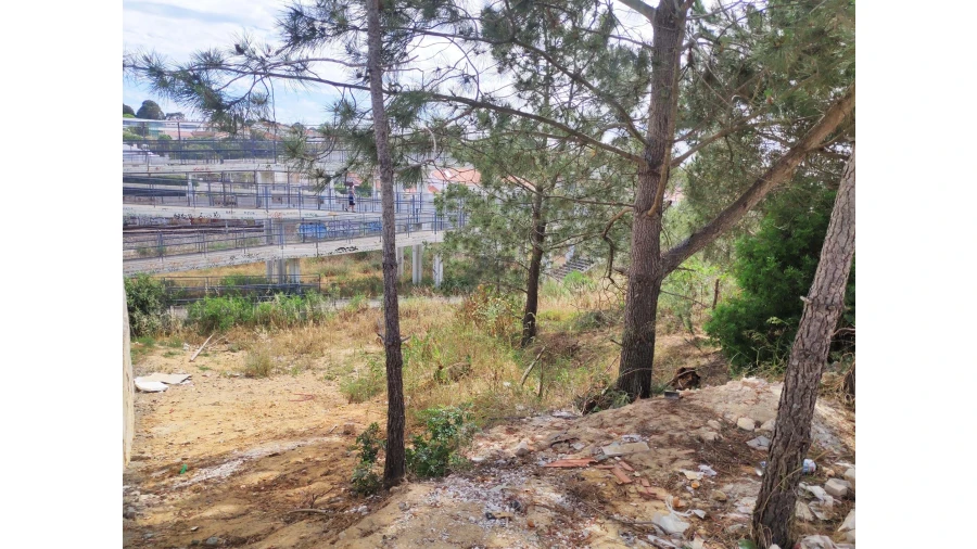 Terreno para Venda em Laranjeiro e Feijó Foto 2