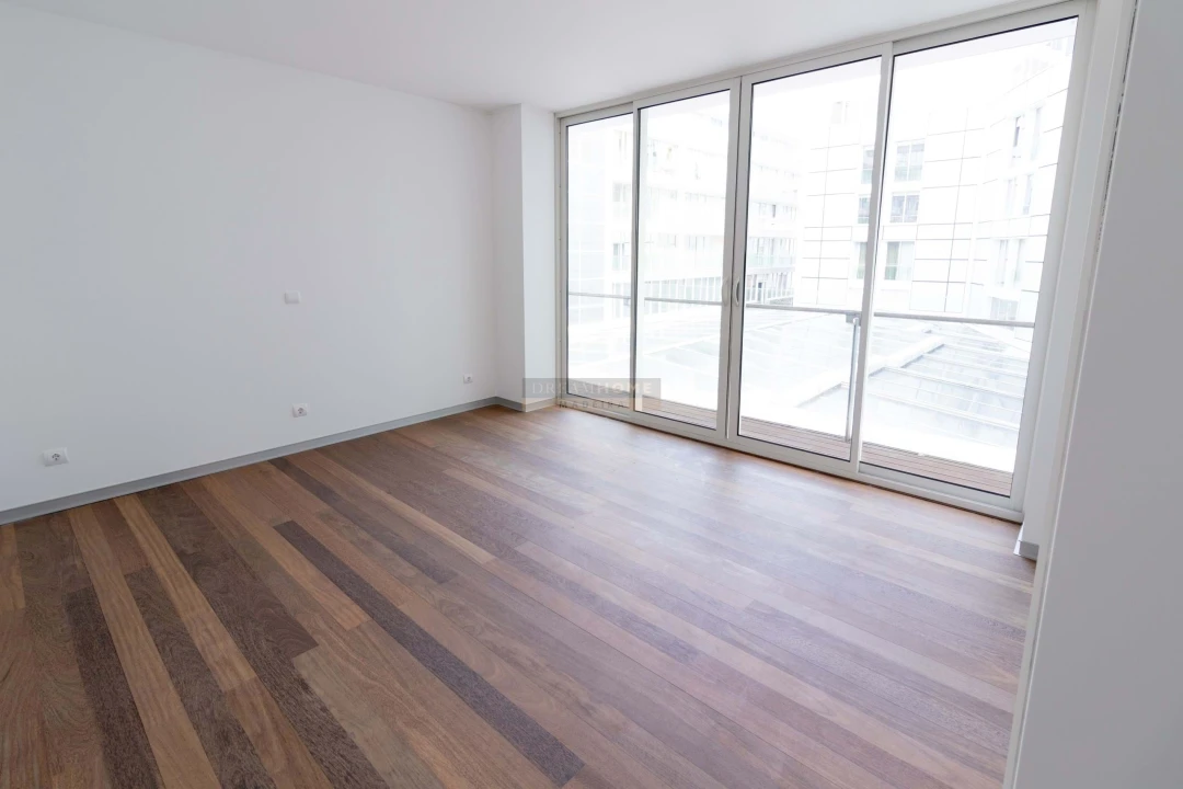 Apartamento T2 para Venda em Funchal (Se) Foto 11