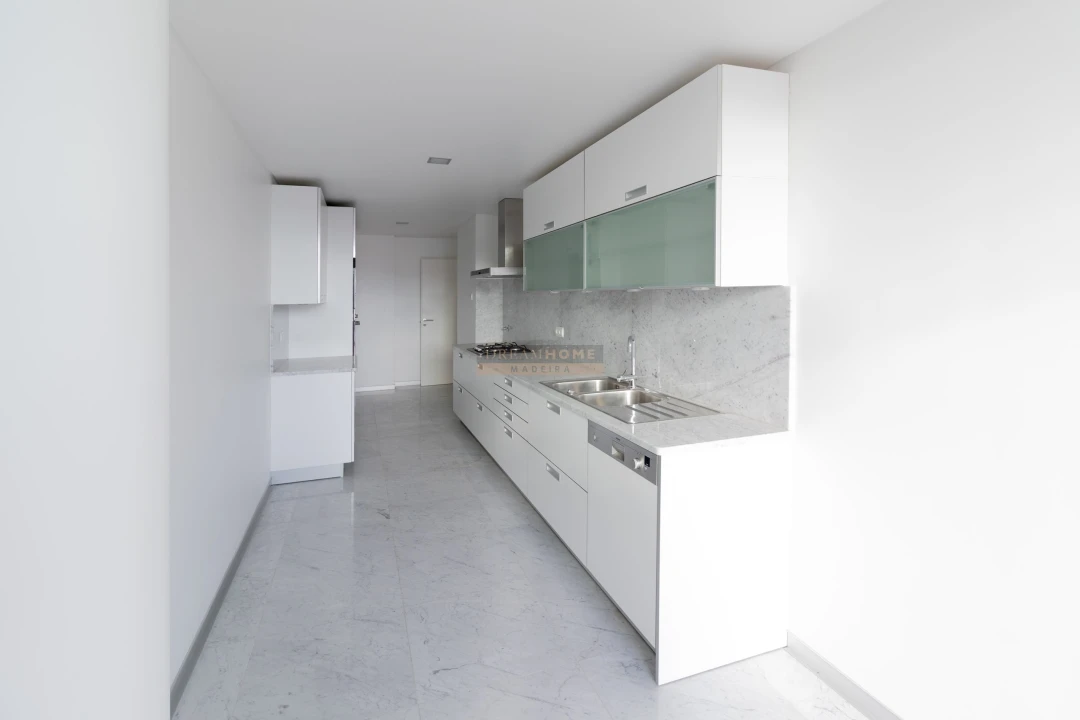 Apartamento T2 para Venda em Funchal (Se) Foto 2