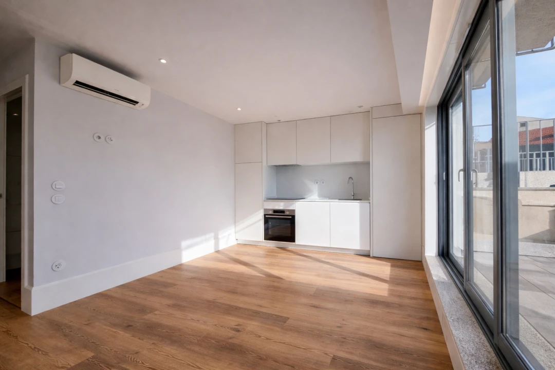Apartamento T1 para Venda em Lordelo do Ouro e Massarelos Foto 7