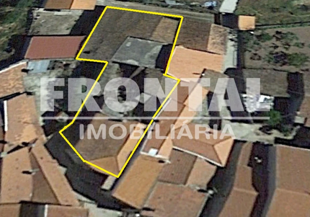 Moradia T0 para Venda em Samões Foto 8