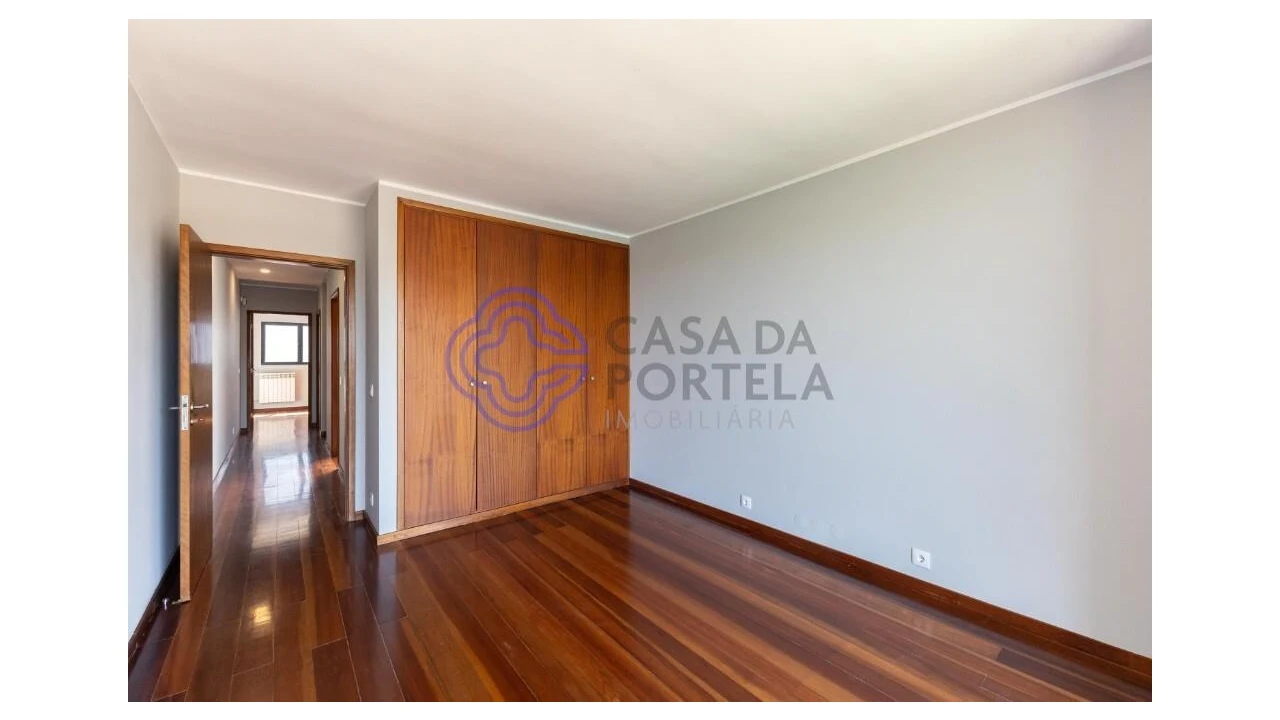 Moradia T5 para Venda em Gondomar (São Cosme), Valbom e Jovim Foto 40