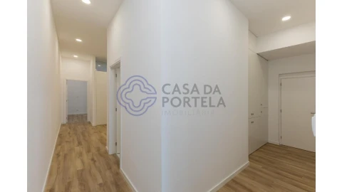Moradia T5 para Venda em Gondomar (São Cosme), Valbom e Jovim