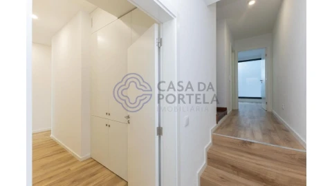 Moradia T5 para Venda em Gondomar (São Cosme), Valbom e Jovim