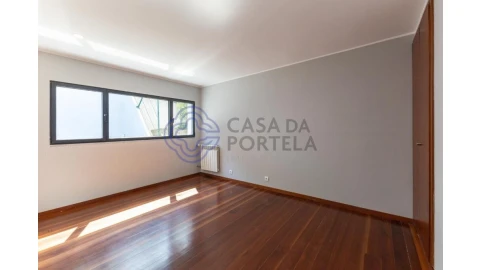 Moradia T5 para Venda em Gondomar (São Cosme), Valbom e Jovim