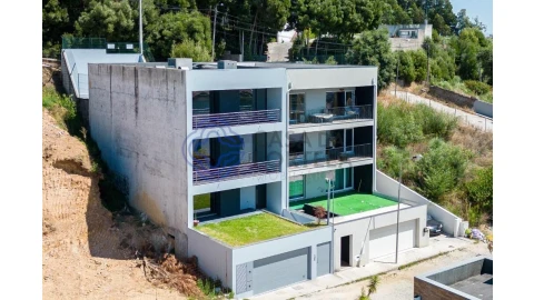 Moradia T5 para Venda em Gondomar (São Cosme), Valbom e Jovim