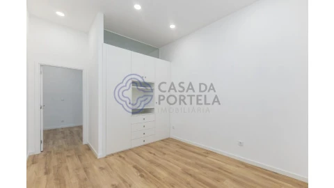 Moradia T5 para Venda em Gondomar (São Cosme), Valbom e Jovim