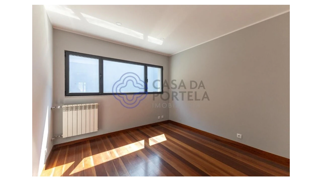 Moradia T5 para Venda em Gondomar (São Cosme), Valbom e Jovim Foto 41