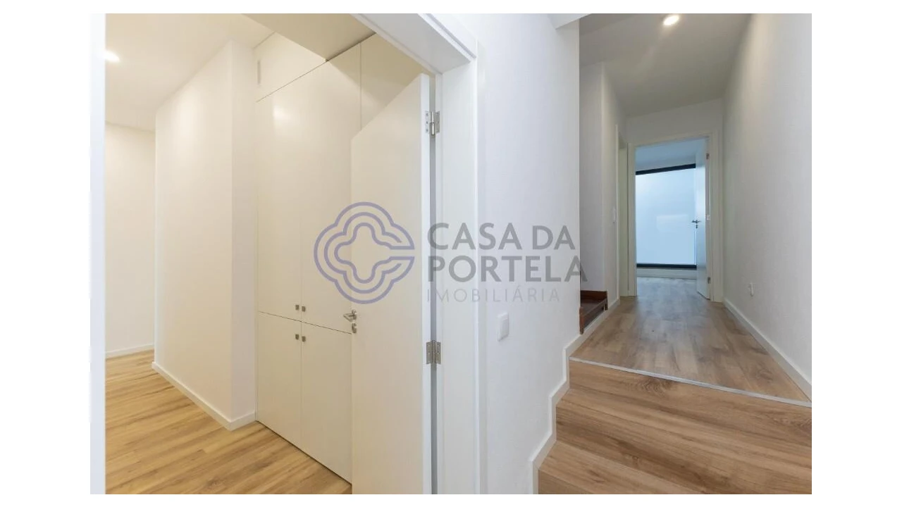Moradia T5 para Venda em Gondomar (São Cosme), Valbom e Jovim Foto 21