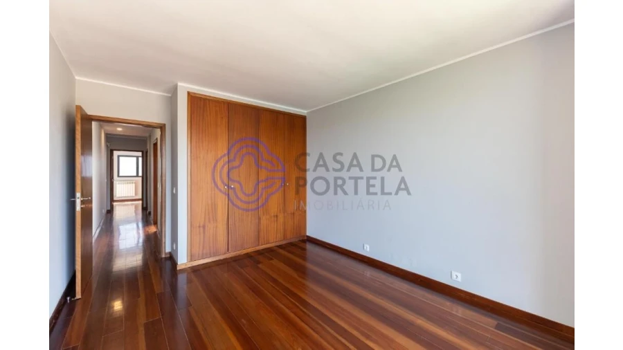 Moradia T5 para Venda em Gondomar (São Cosme), Valbom e Jovim Foto 40