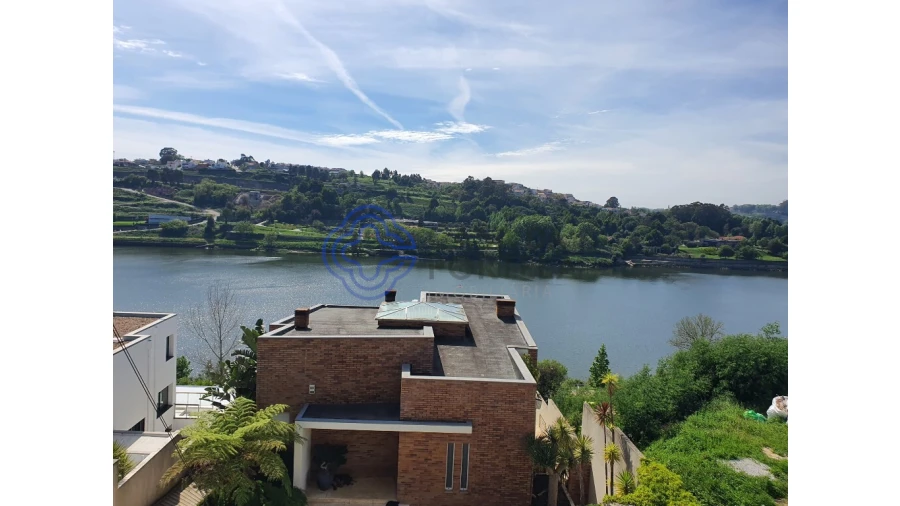 Moradia T5 para Venda em Gondomar (São Cosme), Valbom e Jovim Foto 7