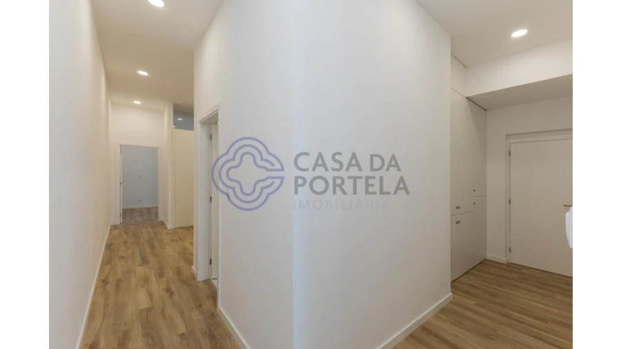 Moradia T5 para Venda em Gondomar (São Cosme), Valbom e Jovim Foto 17