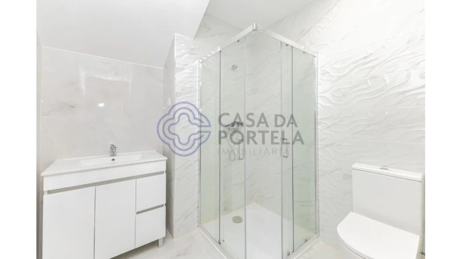 Moradia T5 para Venda em Gondomar (São Cosme), Valbom e Jovim Foto 18