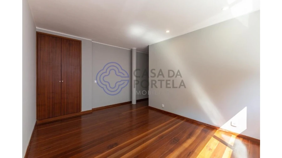 Moradia T5 para Venda em Gondomar (São Cosme), Valbom e Jovim Foto 43