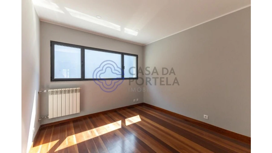 Moradia T5 para Venda em Gondomar (São Cosme), Valbom e Jovim Foto 41