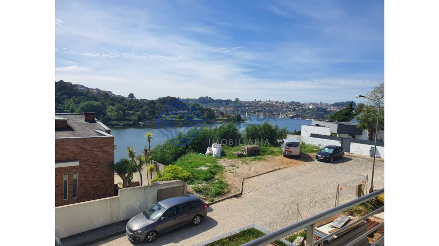 Moradia T5 para Venda em Gondomar (São Cosme), Valbom e Jovim Foto 2