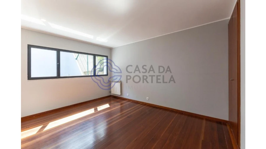 Moradia T5 para Venda em Gondomar (São Cosme), Valbom e Jovim Foto 42
