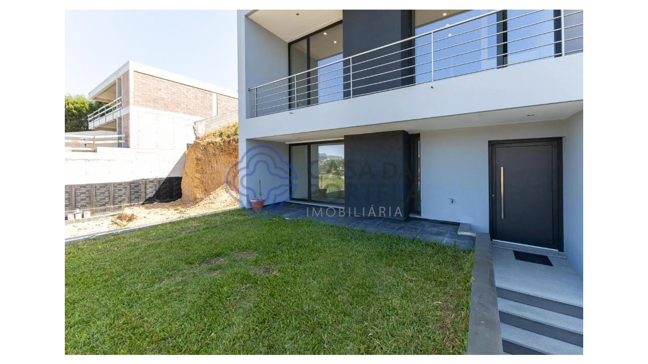 Moradia T5 para Venda em Gondomar (São Cosme), Valbom e Jovim Foto 9