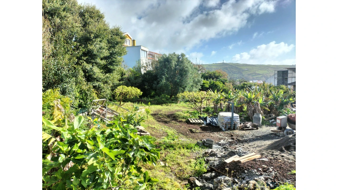 Terreno para Venda em Horta (Matriz) Foto 6