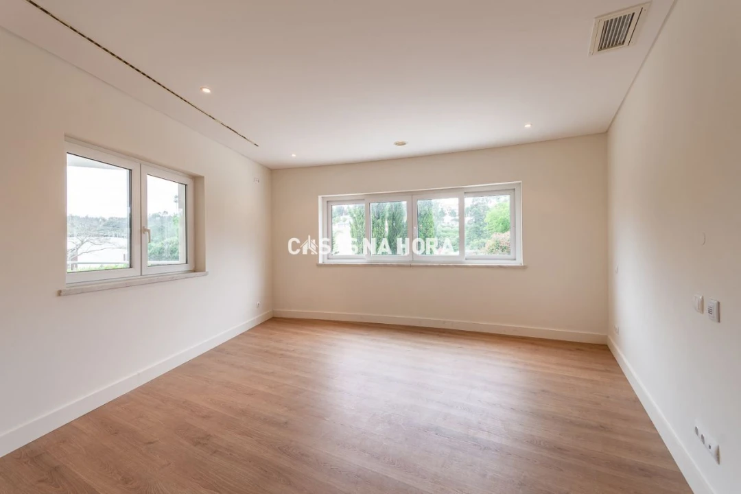 Moradia T4 para Venda em Agualva e Mira-Sintra Foto 22