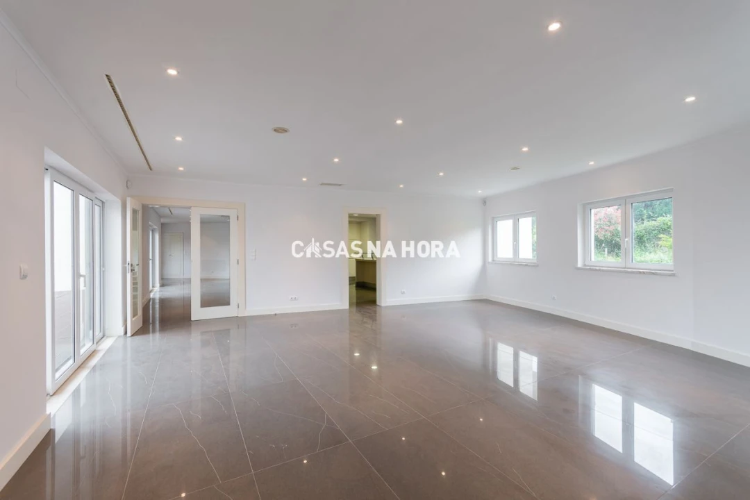 Moradia T4 para Venda em Agualva e Mira-Sintra Foto 28