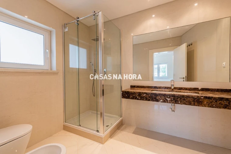 Moradia T4 para Venda em Agualva e Mira-Sintra Foto 24