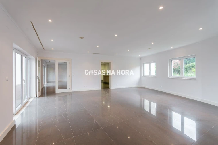 Moradia T4 para Venda em Agualva e Mira-Sintra Foto 28