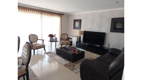 Moradia T3 para Venda em Santa Marinha e São Pedro da Afurada