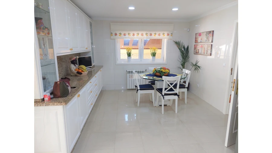 Moradia T3 para Venda em Santa Marinha e São Pedro da Afurada Foto 5