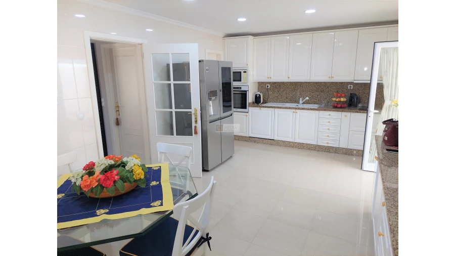 Moradia T3 para Venda em Santa Marinha e São Pedro da Afurada Foto 4