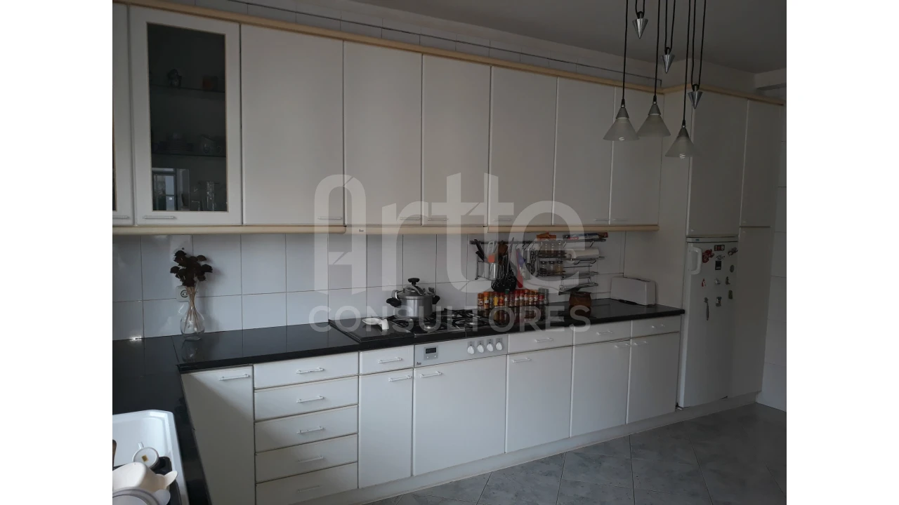 Moradia T5 para Venda em Avelãs de Caminho Foto 11