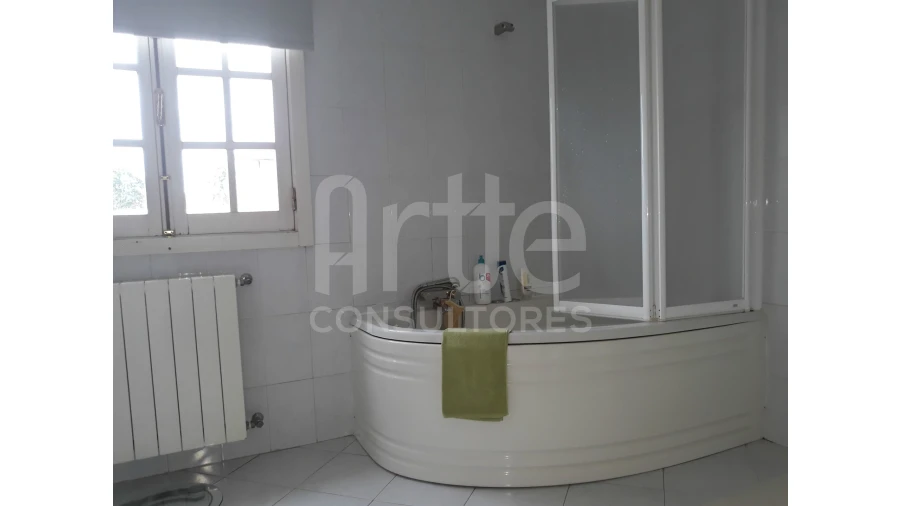 Moradia T5 para Venda em Avelãs de Caminho Foto 31