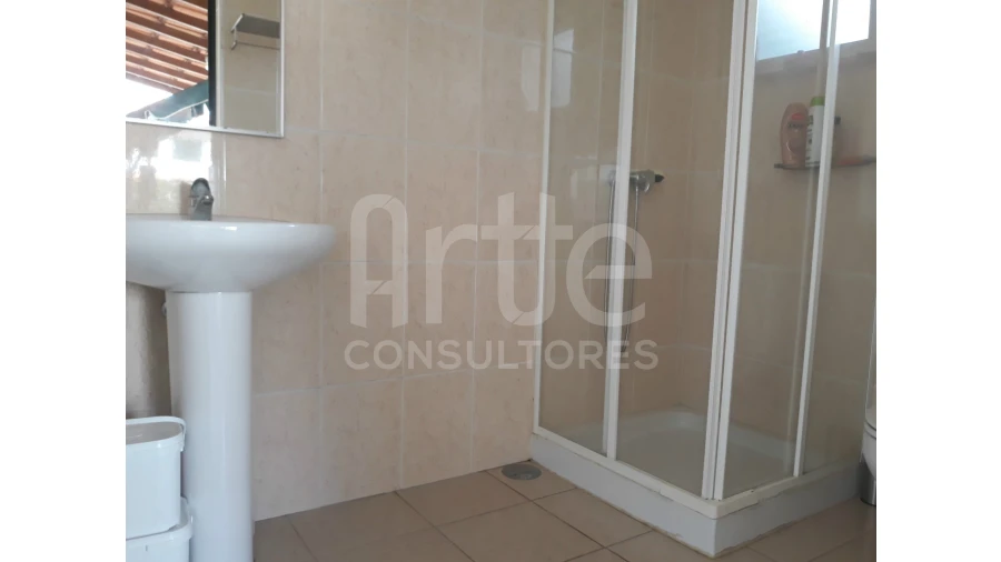 Moradia T5 para Venda em Avelãs de Caminho Foto 12