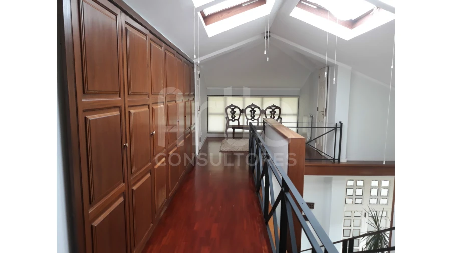 Moradia T5 para Venda em Avelãs de Caminho Foto 25