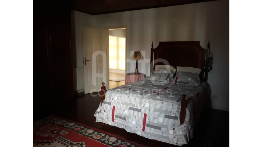 Moradia T5 para Venda em Avelãs de Caminho Foto 28