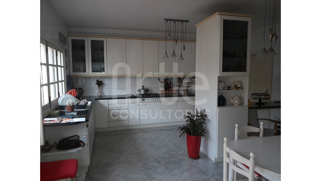 Moradia T5 para Venda em Avelãs de Caminho Foto 8