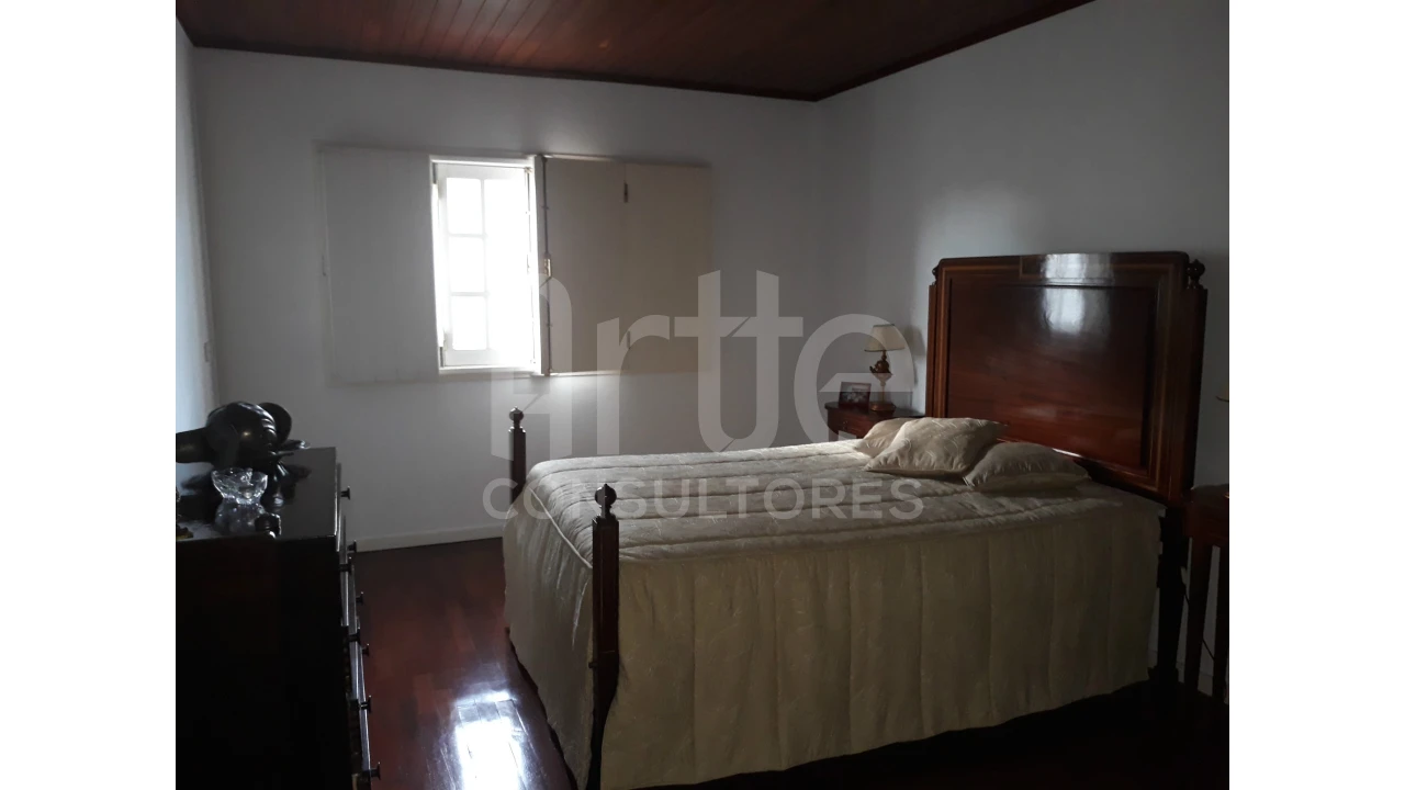 Moradia T5 para Venda em Avelãs de Caminho Foto 32