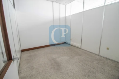 Loja para Arrendamento em Cedofeita, Santo Ildefonso, Sé, Miragaia, São Nicolau e Vitória